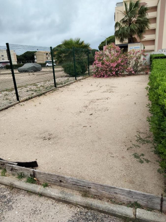 Let'S Grau Plage Le Grau-du-Roi Exterior foto
